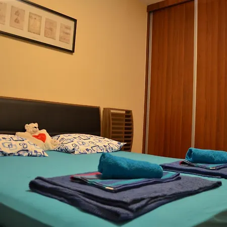 Ana * Podgorica